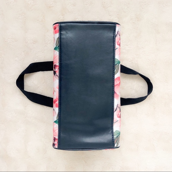 Insulated Floral Lunch Tote - Picture 6 of 8